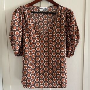 BUCKETLIST Patterned Cotton Top